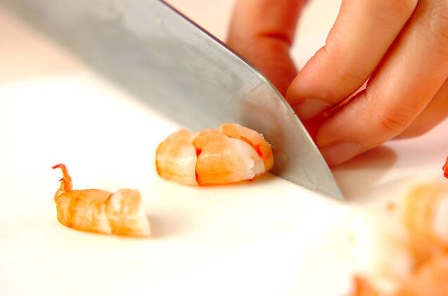 ウドとエビのサラダの作り方の手順5