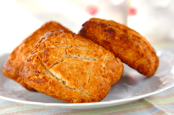 12. 米粉バナナメープルスコーン