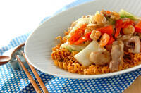 【チキンラーメンアレンジ】チキンラーメンであんかけ焼きそば