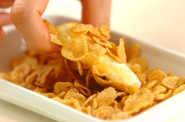 バナナの揚げ菓子の作り方の手順3