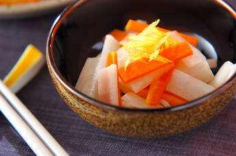 大根とニンジンの甘酢和え