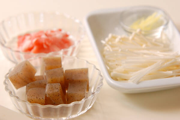 コンニャクの炒め煮の作り方の手順2