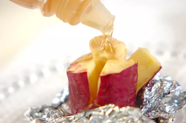 サツマイモのホイルバター焼きの作り方2