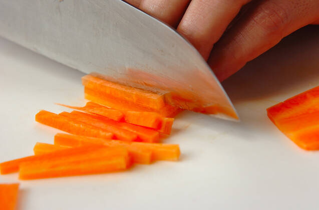 ニンジンとツナのサラダの作り方の手順1