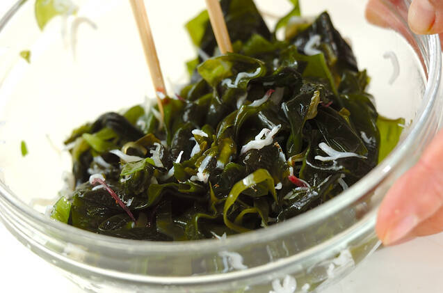 海藻とシラスの酢の物の作り方の手順2