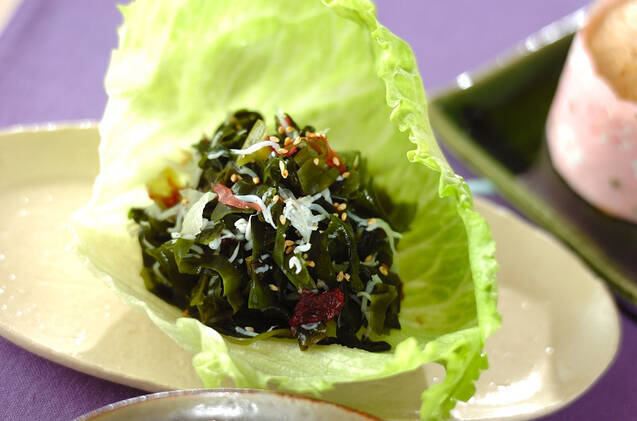 海藻とシラスの酢の物