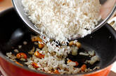 炊飯器で本格インド料理！プラオ風チキンの炊き込みの作り方8