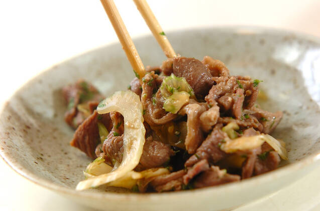 ラムとセロリの塩麹炒めの作り方の手順3