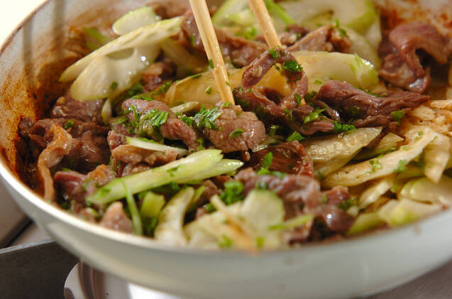 ラムとセロリの塩麹炒めの作り方の手順2