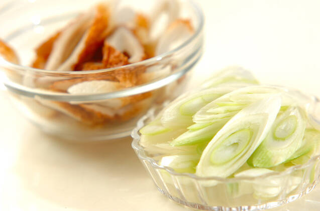 ちくわとネギのバターしょうゆ炒めの作り方の手順1