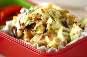 キャベツの塩昆布和え