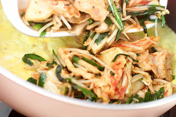 オム豚キムチの作り方の手順3