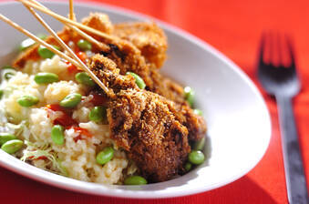 スタミナレバー串カツ丼