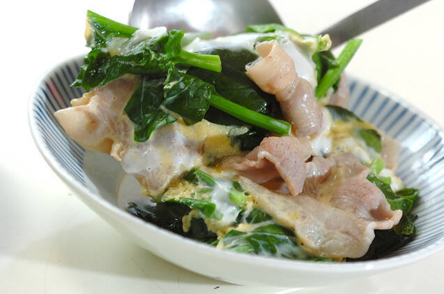 豚とホウレン草の卵とじの作り方の手順4