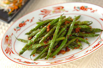 サヤインゲンと豚ひき肉の炒め物