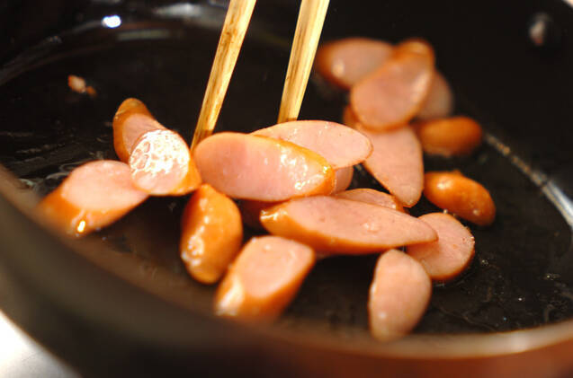 ソーセージとアボカドのサラダの作り方の手順1