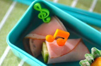 キュウリのハム巻き