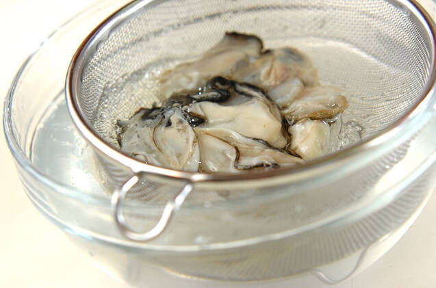 カキの卵焼きの作り方の手順1