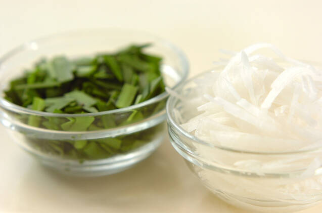 大根の中華スープの作り方の手順1