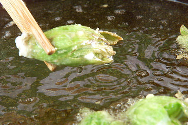 春の山菜の天ぷらの作り方の手順3