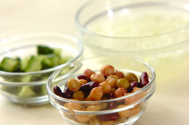 お豆とキュウリのサラダの作り方の手順1