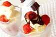 簡単イチゴパフェの作り方2