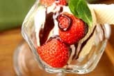 簡単イチゴパフェ