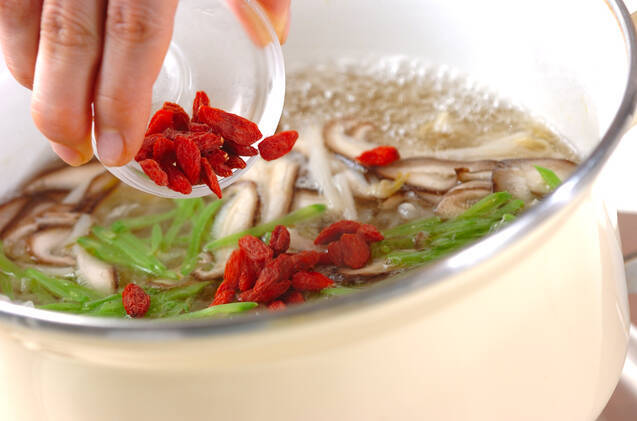 白キクラゲのスープの作り方の手順6