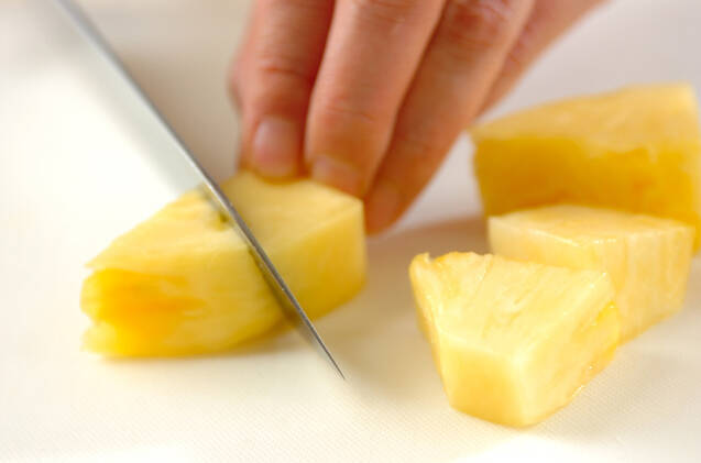 パイナップルのマリネの作り方の手順2