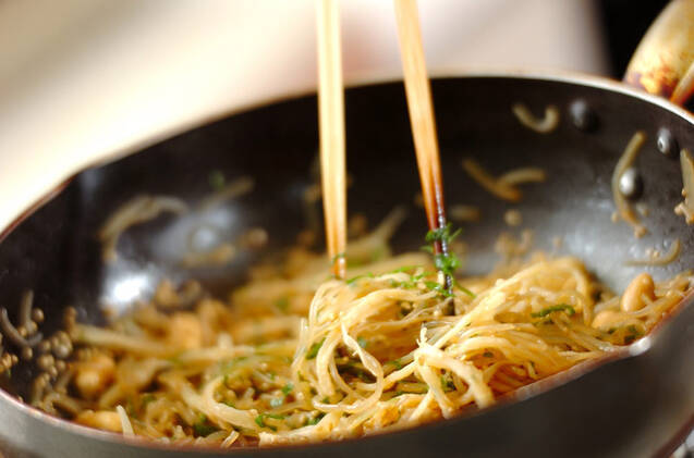 糸コンとサキイカのゴマ和えの作り方の手順4