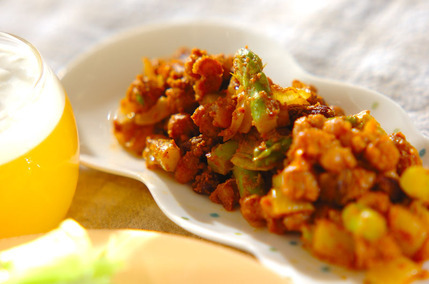 豆とアスパラのカレー炒め