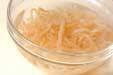 芽ヒジキのサラダの下準備2