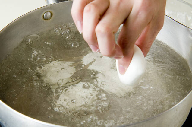 和風イチゴミルク白玉の作り方の手順2
