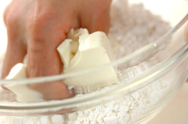 栗入りゴマ団子の作り方の手順2