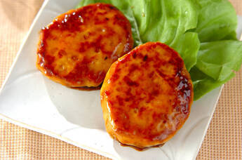 ふんわりやわらか!鶏つくね シンプルな味わいで止まらぬ美味しさ