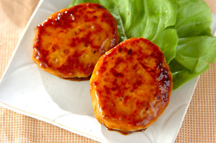 ふんわりやわらか！鶏つくね シンプルな味わいで止まらぬ美味しさ