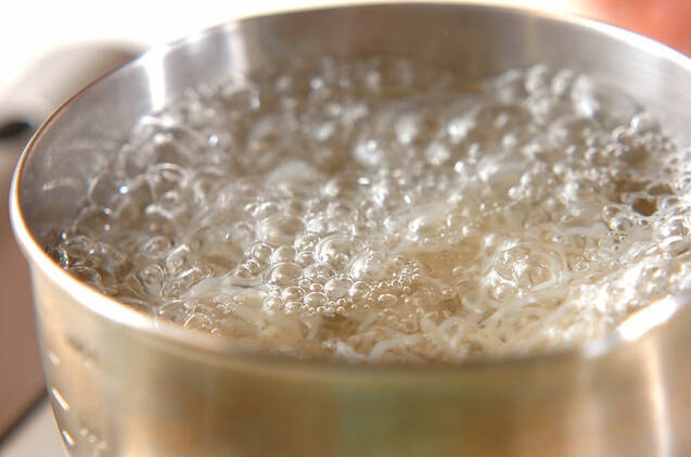 糸コンのみそ汁の作り方の手順1