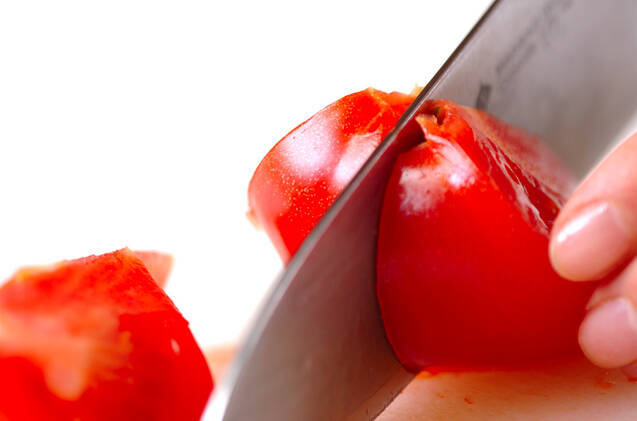 トマトと卵のスープの作り方の手順1