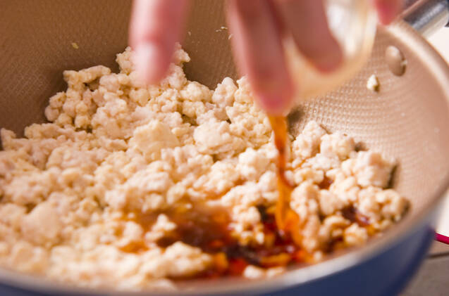 15分で今日の晩御飯 鶏豆腐そぼろ丼の作り方の手順2