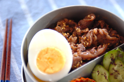 牛肉のゴマみそ炒め