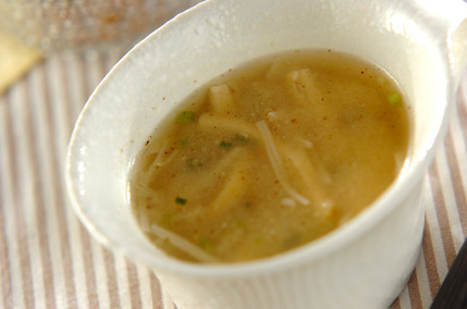 エノキと油揚げのみそ汁