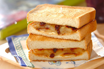 リンゴのホットサンド