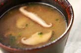 シイタケのみそ汁