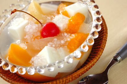 タピオカ入りアンニン豆腐