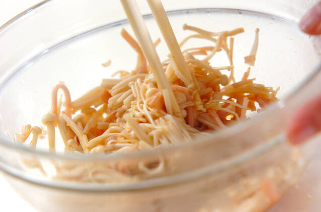 エノキとハムの和え物の作り方の手順3