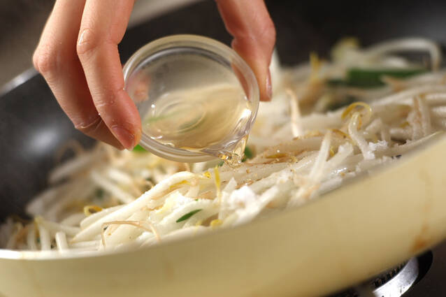 モヤシの山椒炒めの作り方の手順3