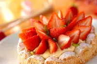 イチゴのダコワーズ