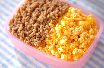 肉みそそぼろ丼