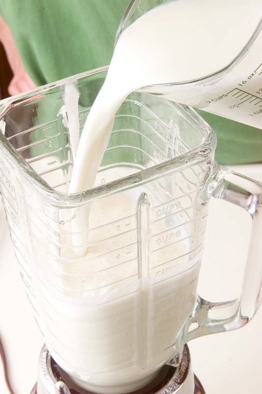 バナナラッシーの作り方の手順3