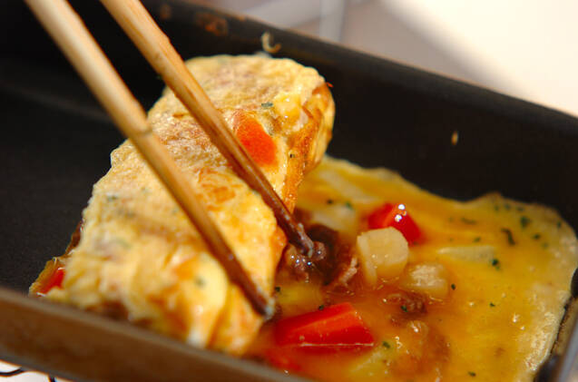 肉ジャガの卵焼きの作り方の手順2